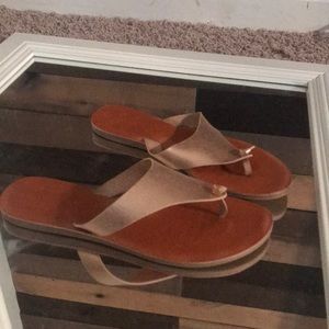 Rose gold flip flops !